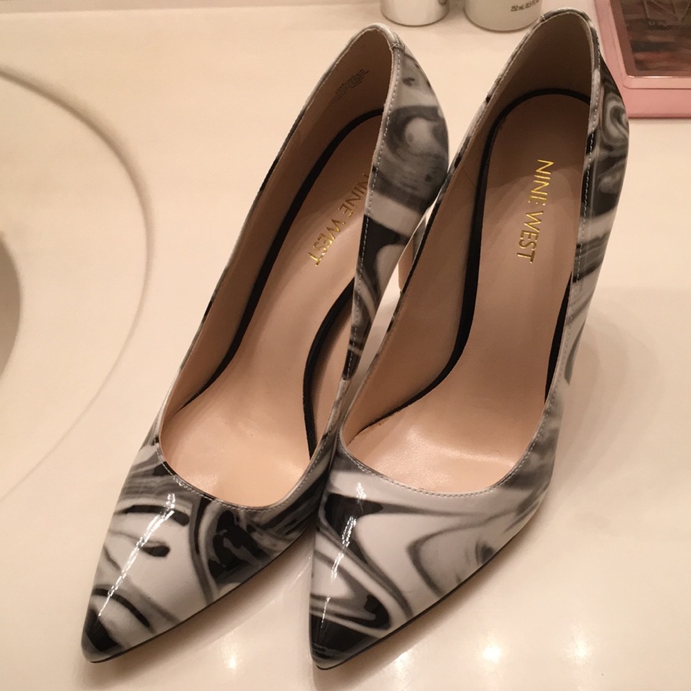 Nine West 7.5 Tatiana patent heels
